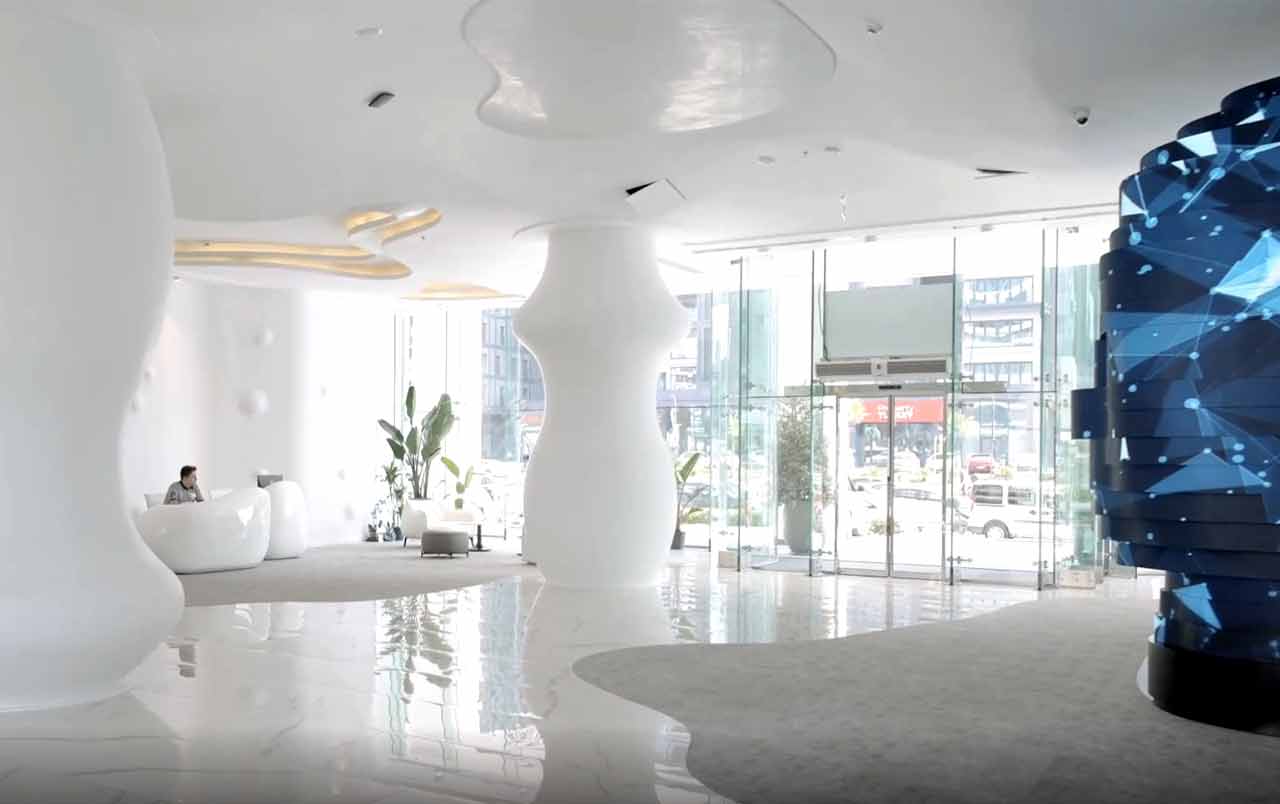 Photo Entrée de la plus grande clinique du cheveu du monde Elithair