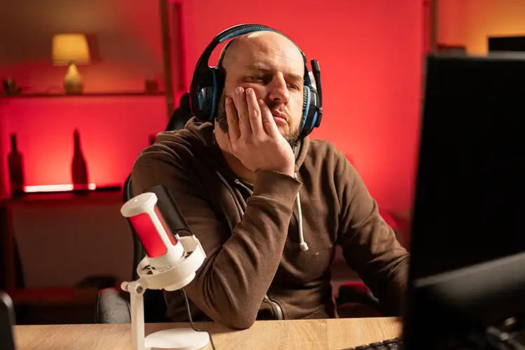 Plusieurs alternatives aux gamers ayant besoin de faire attention à leur perte de cheveux