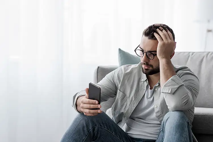 La génération de jeunes hommes est influencée par l'image véhiculée sur les réseaux sociaux