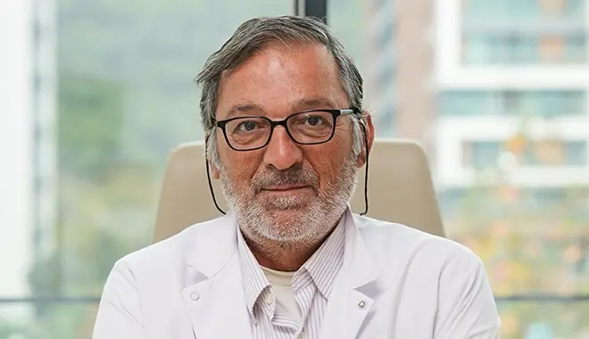 Dr. Özgür Onbaşıoğlu, spécialiste en chirurgie générale à la clinique Elithair